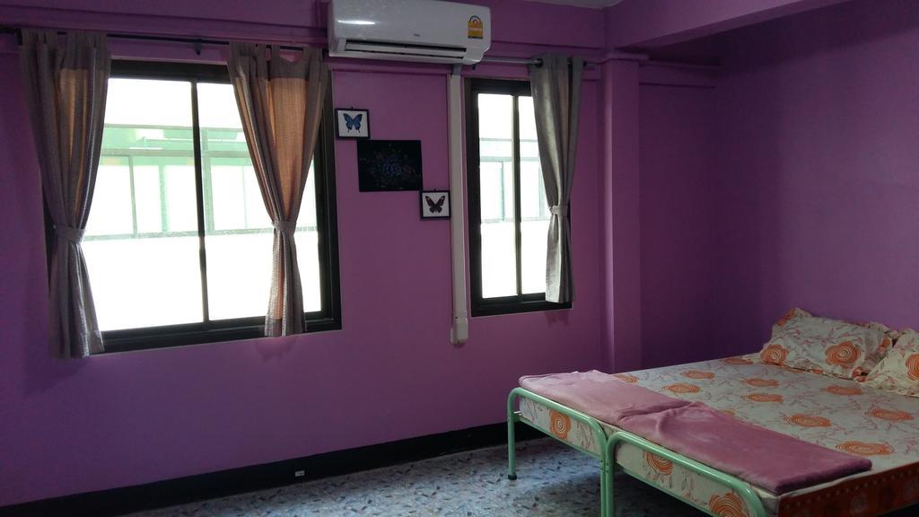 New C.H. Guest House Bangkok Kamer foto