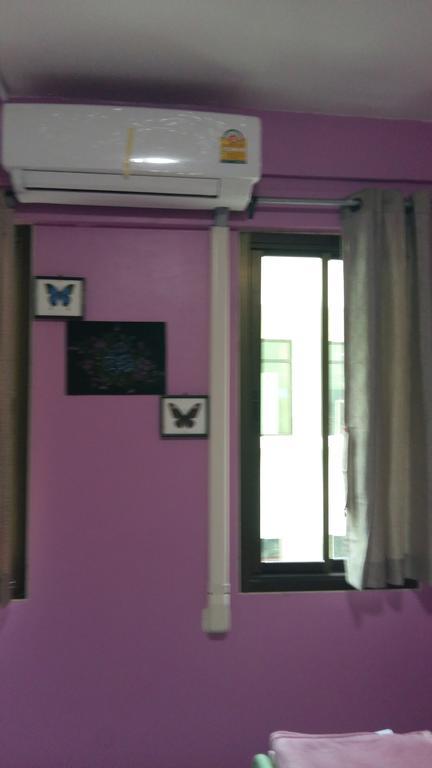 New C.H. Guest House Bangkok Buitenkant foto
