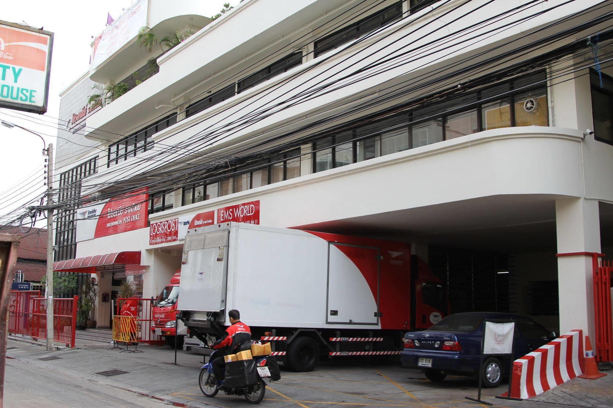 New C.H. Guest House Bangkok Buitenkant foto