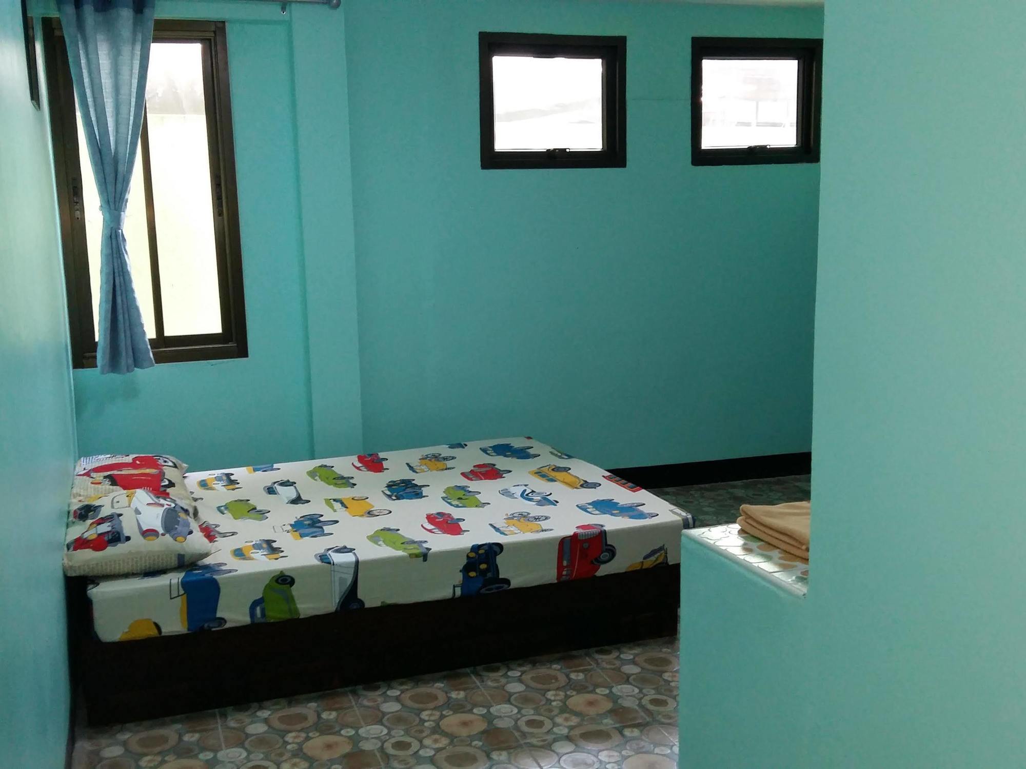 New C.H. Guest House Bangkok Buitenkant foto
